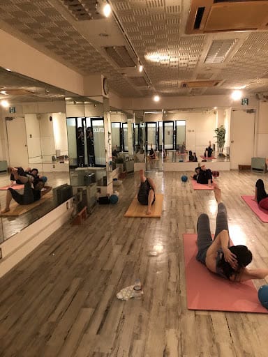 ヨガスタジオ ティアラ