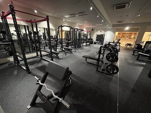 LAVA YUKALA小山 ジム&パーソナルトレーニング