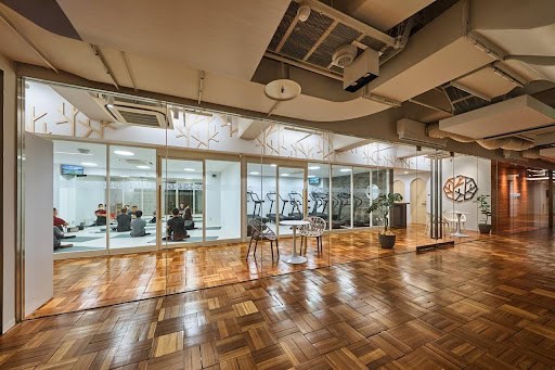 ピラティススタジオSOLERA 京都四条烏丸店(グループマットピラティス)