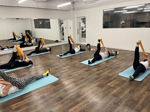 マシンピラティス・ヨガでしなやかで機能的な身体へ|プラットピラティス 土浦駅前店