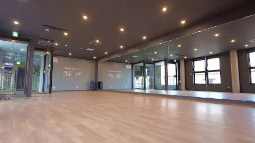 DANCE ACTIVITY ONEUP ダンススタジオ
