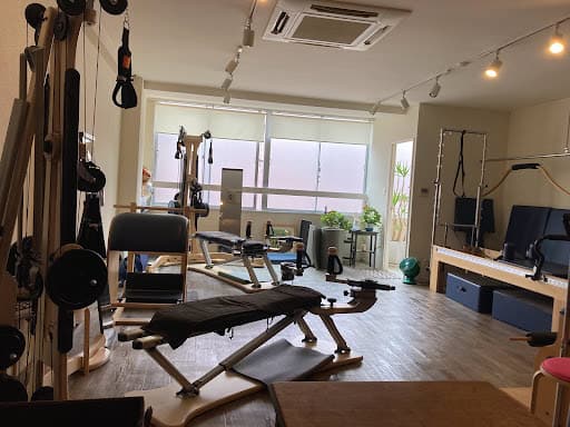 グロウ studio glow